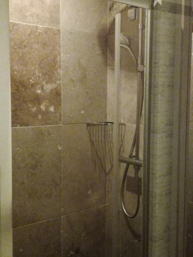 Manoir De La Guignardiere - Charme Et Douceur Chavagne Habitación foto